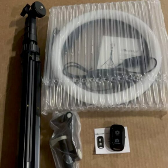 UBeesize Selfie 10" Ring Light with Tripod Stand for Phone New in Box - Picture 3 of 3